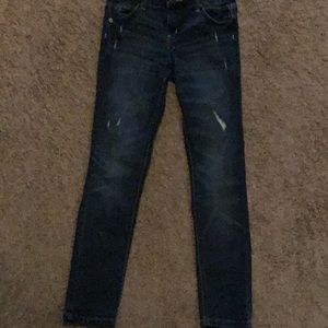 Like new! Distressed mid rise super skinny jeans